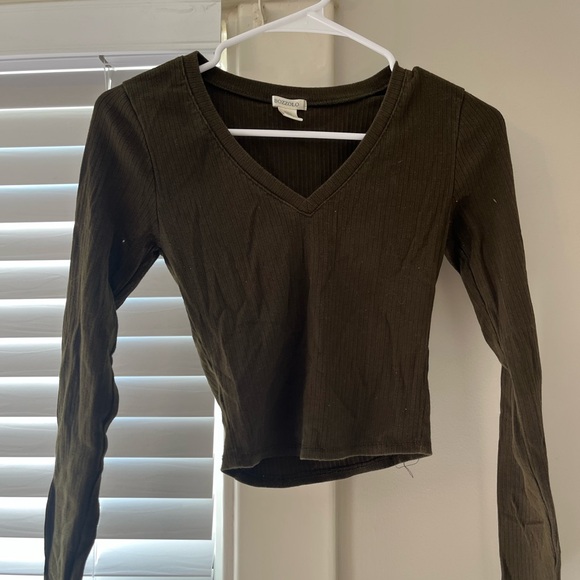 Olive Green Cropped Long Sleeve - Picture 1 of 4